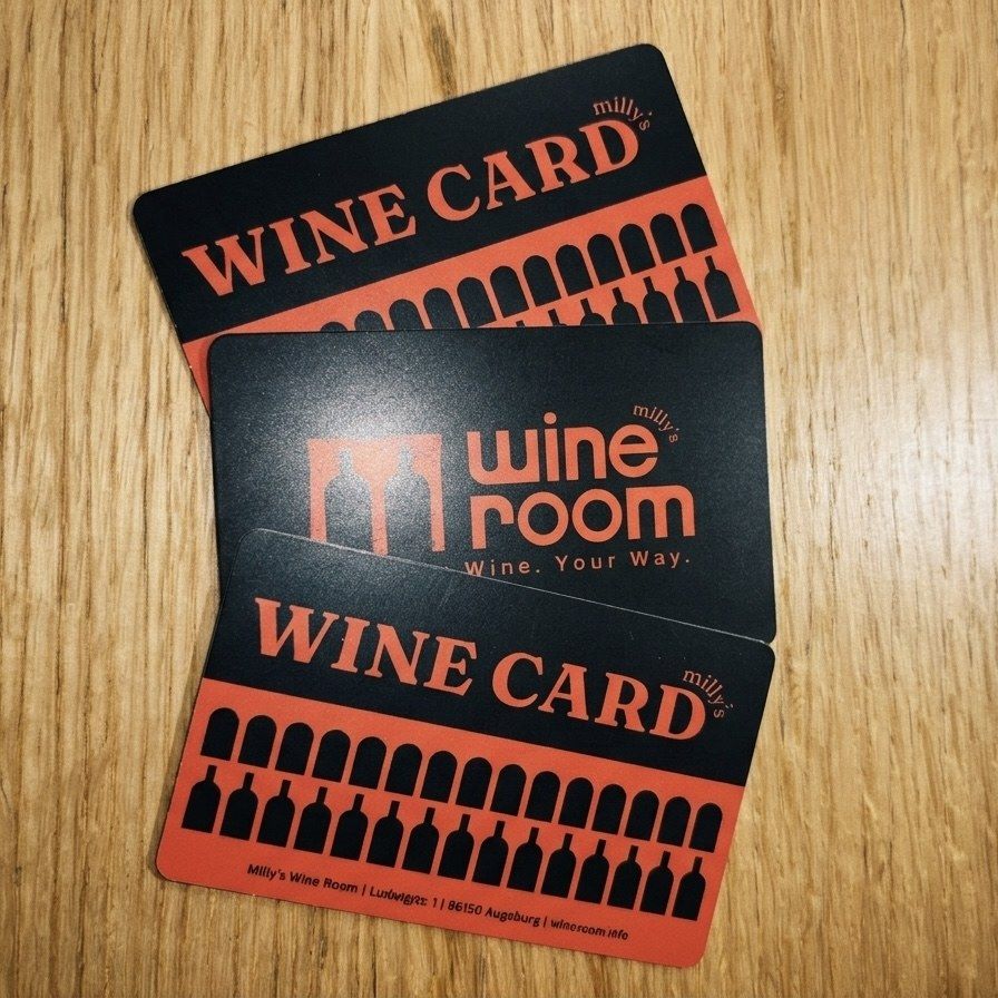 Wine Card auf einem Holztisch