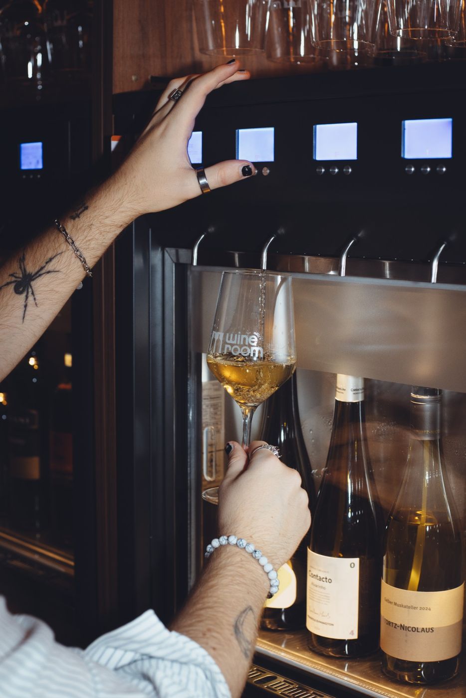 Weinspender im Wine Room